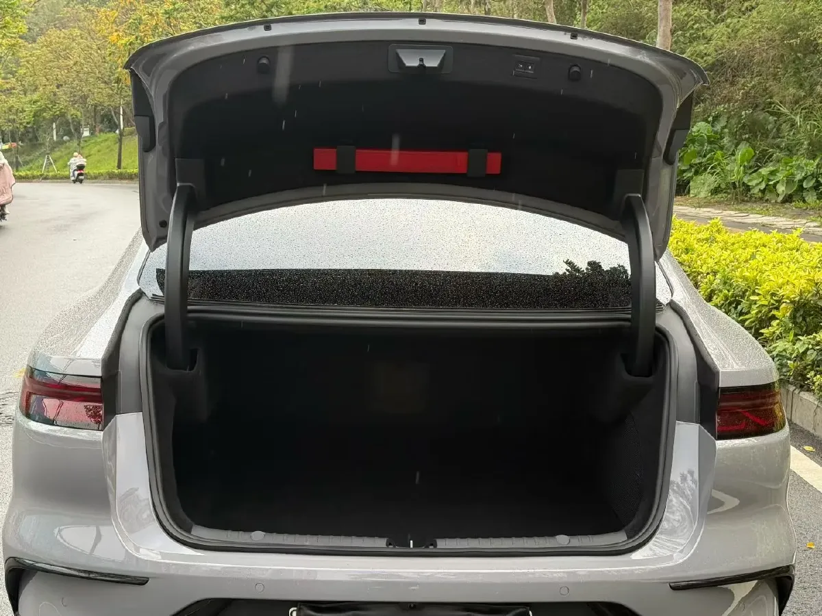 2025 BYD Han BEV 72KWH,autocango,china used car exporter,china ev exporter,chinese used car exporter,chinese used ev exporter