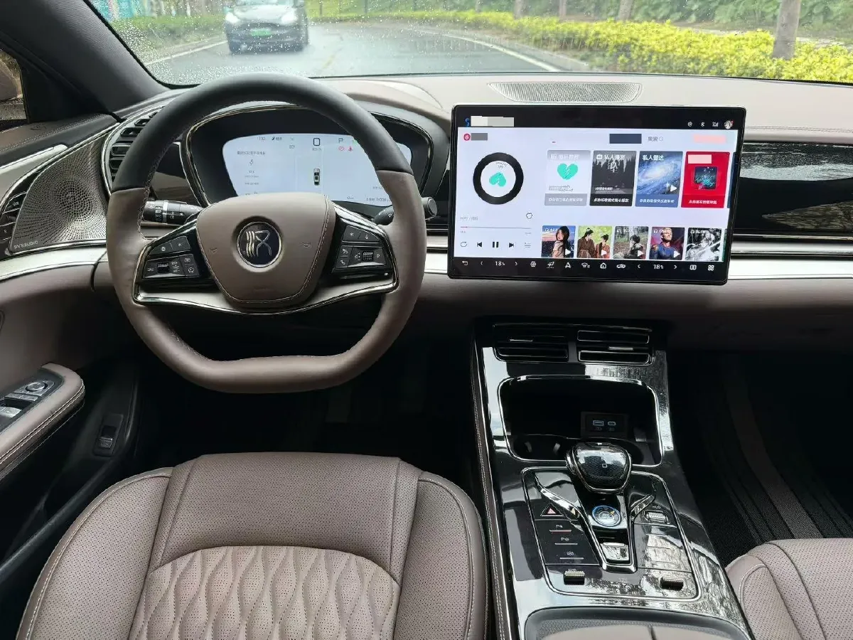 2025 BYD Han BEV 72KWH,autocango,china used car exporter,china ev exporter,chinese used car exporter,chinese used ev exporter