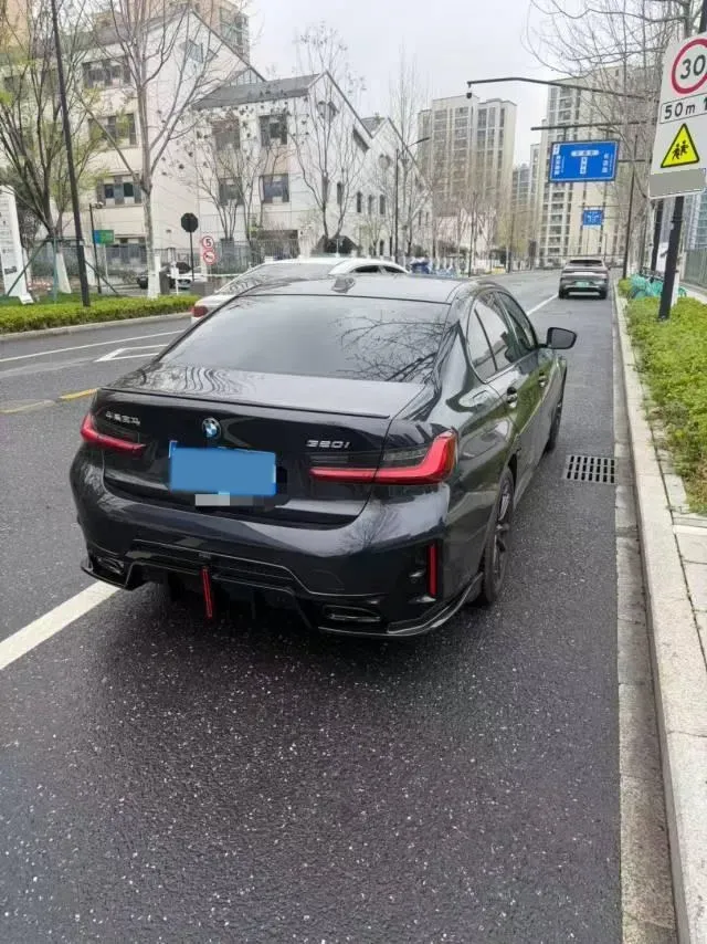 2023 BMW 3 Series 2.0T 156HP L4 8AT,autocango,china used car exporter,china ev exporter,chinese used car exporter,chinese used ev exporter