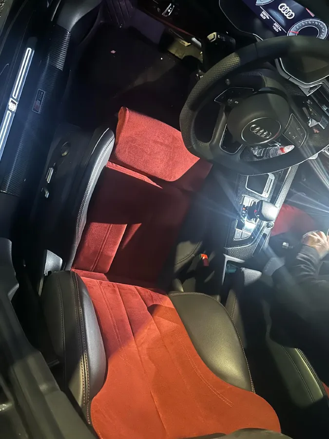 2023 Audi A4L 2.0T 245HP L4 7DCT,autocango,china used car exporter,china ev exporter,chinese used car exporter,chinese used ev exporter