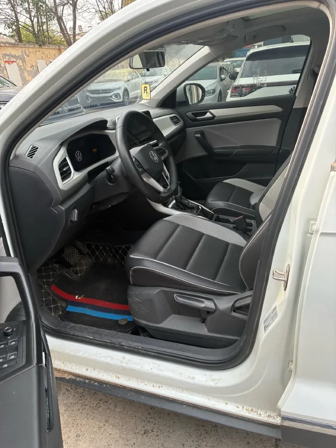 2021 Volkswagen T-Roc 1.4T 150HP L4 7DCT,autocango,china used car exporter,china ev exporter,chinese used car exporter,chinese used ev exporter