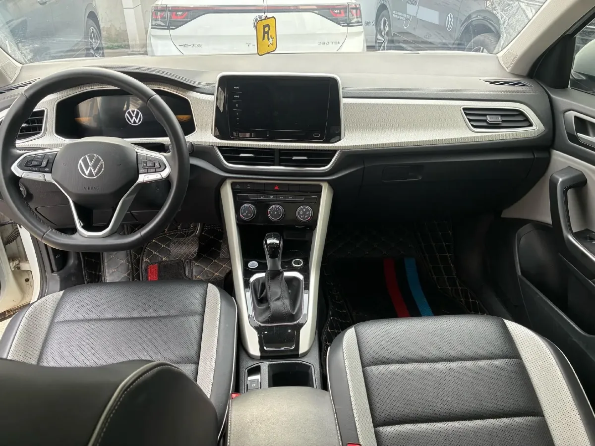 2021 Volkswagen T-Roc 1.4T 150HP L4 7DCT,autocango,china used car exporter,china ev exporter,chinese used car exporter,chinese used ev exporter