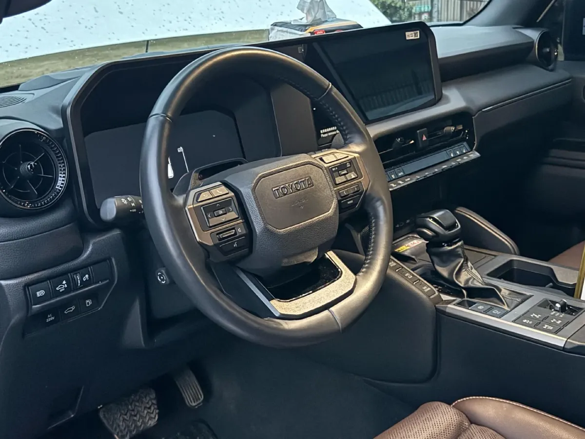 2024 Toyota Land Cruiser Prado 2.4T 282HP L4 8AT Hybrid,autocango,china used car exporter,china ev exporter,chinese used car exporter,chinese used ev exporter