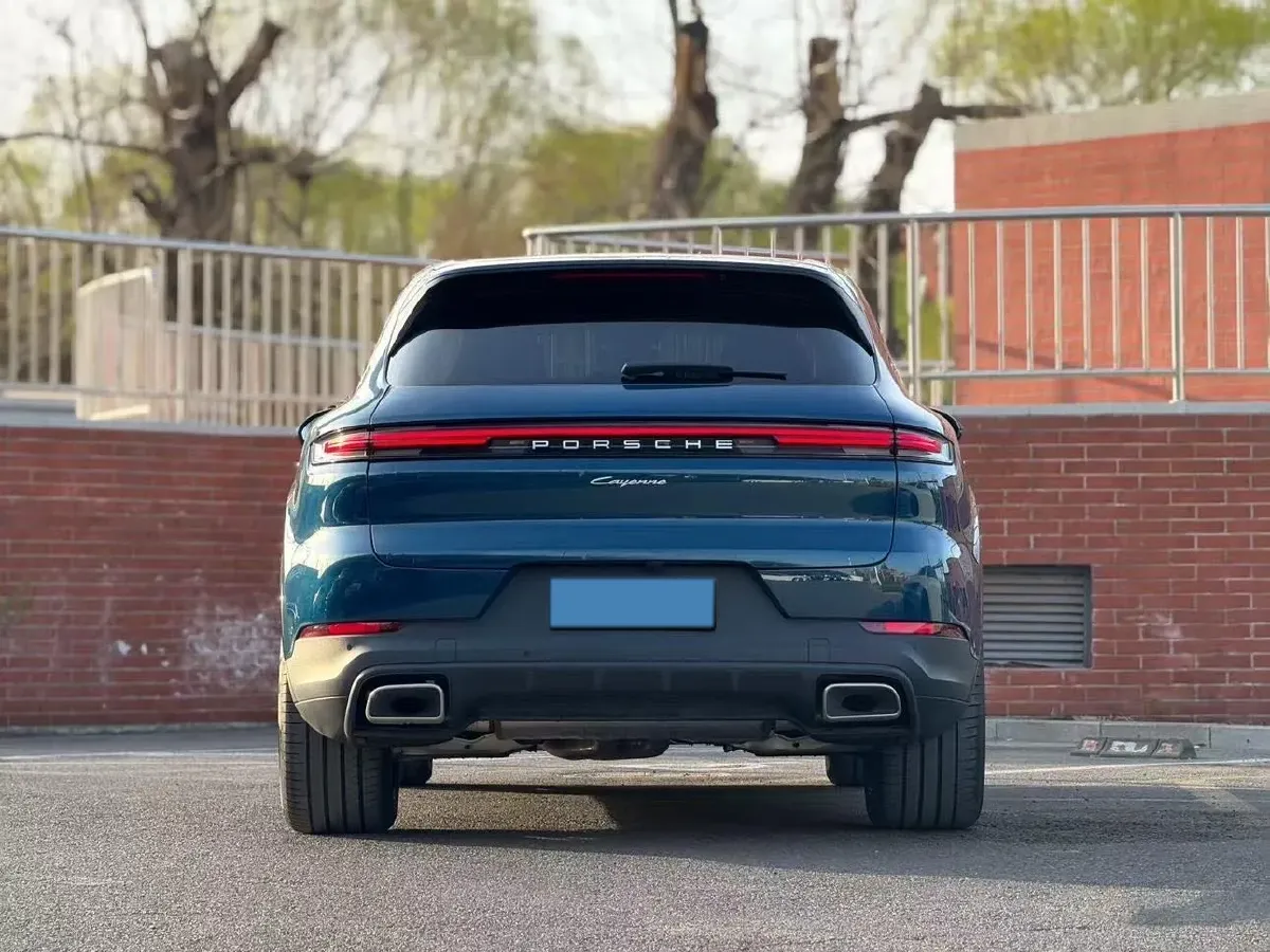 2025 Porsche Cayenne 3.0T 354HP V6 8AT,autocango,china used car exporter,china ev exporter,chinese used car exporter,chinese used ev exporter