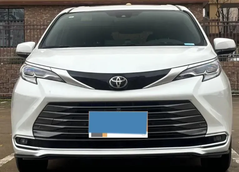 2024 Toyota Sienna 2.5L 189HP L4 E-CVT Hybrid,autocango,china used car exporter,china ev exporter,chinese used car exporter,chinese used ev exporter