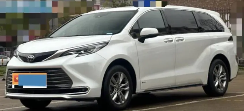 2024 Toyota Sienna 2.5L 189HP L4 E-CVT Hybrid,autocango,china used car exporter,china ev exporter,chinese used car exporter,chinese used ev exporter