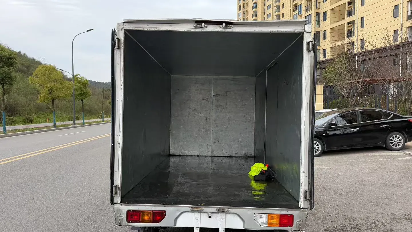 2023 WuLing RongGuang New Truck 1.5L 102HP L4 5MT,autocango,china used car exporter,china ev exporter,chinese used car exporter,chinese used ev exporter