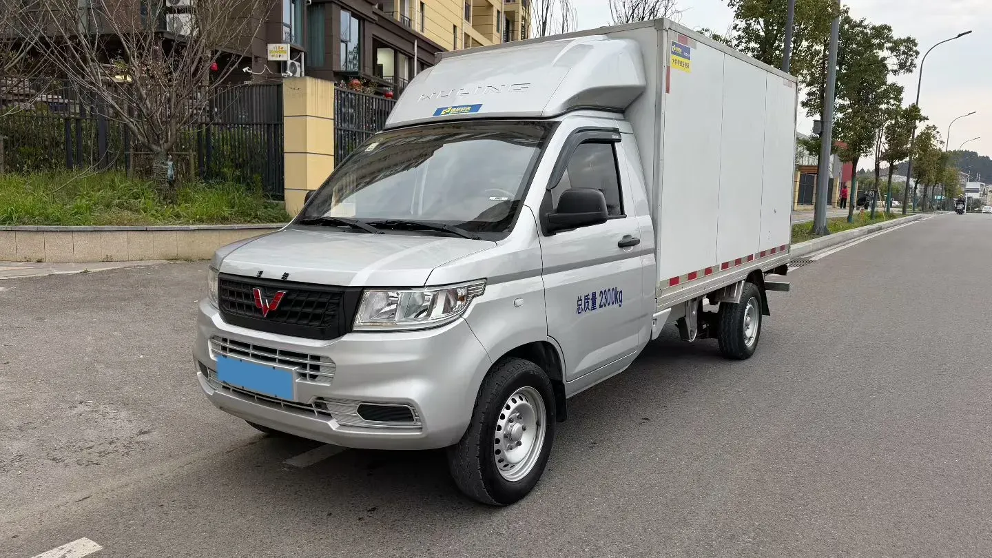 2023 WuLing RongGuang New Truck 1.5L 102HP L4 5MT,autocango,china used car exporter,china ev exporter,chinese used car exporter,chinese used ev exporter
