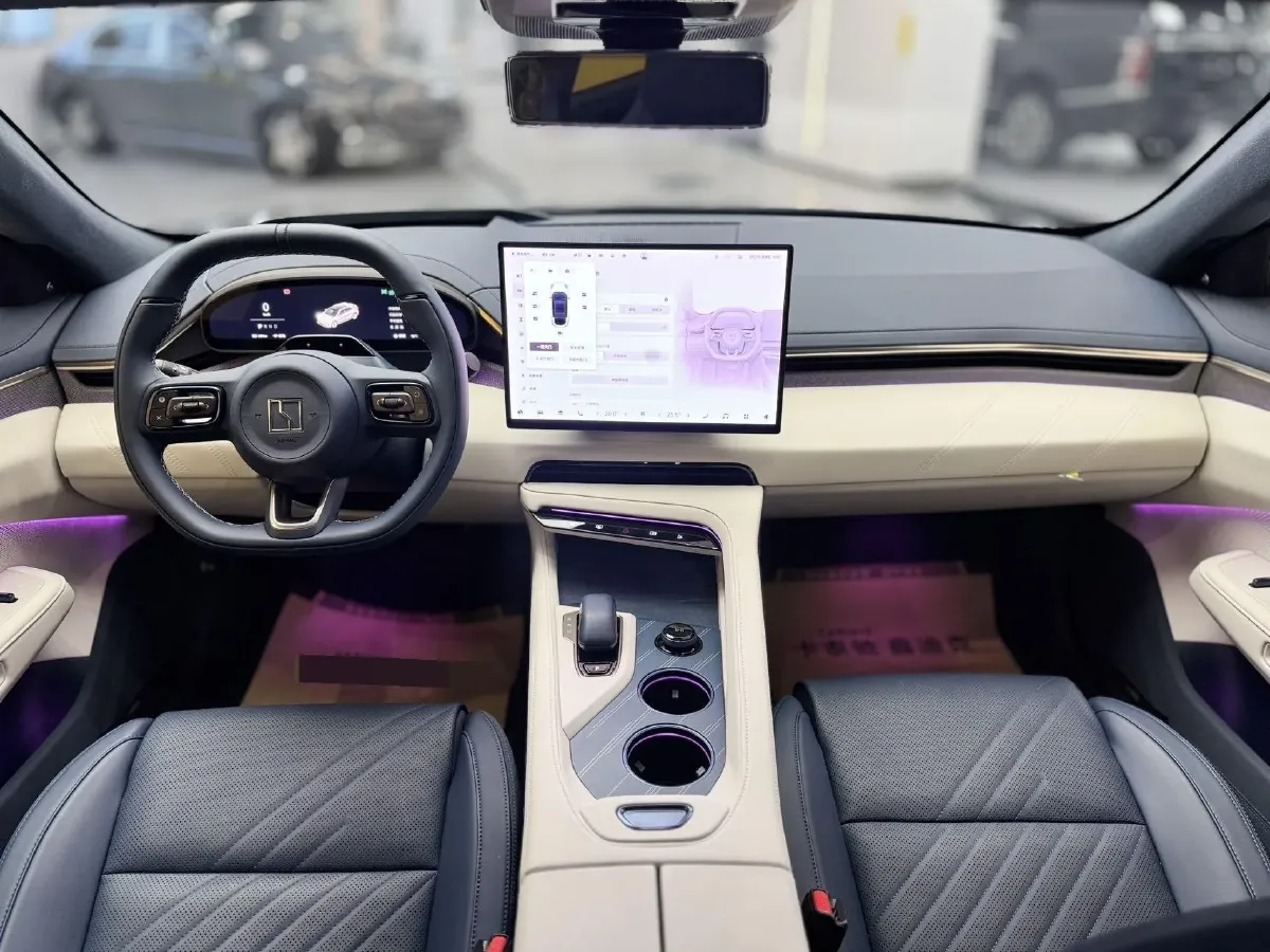 2025 Zeekr 001 BEV 100KWH,autocango,china used car exporter,china ev exporter,chinese used car exporter,chinese used ev exporter