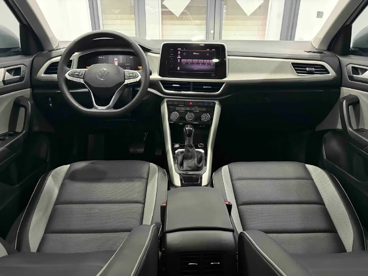 2023 Volkswagen T-Roc 1.4T 150HP L4 7DCT,autocango,china used car exporter,china ev exporter,chinese used car exporter,chinese used ev exporter