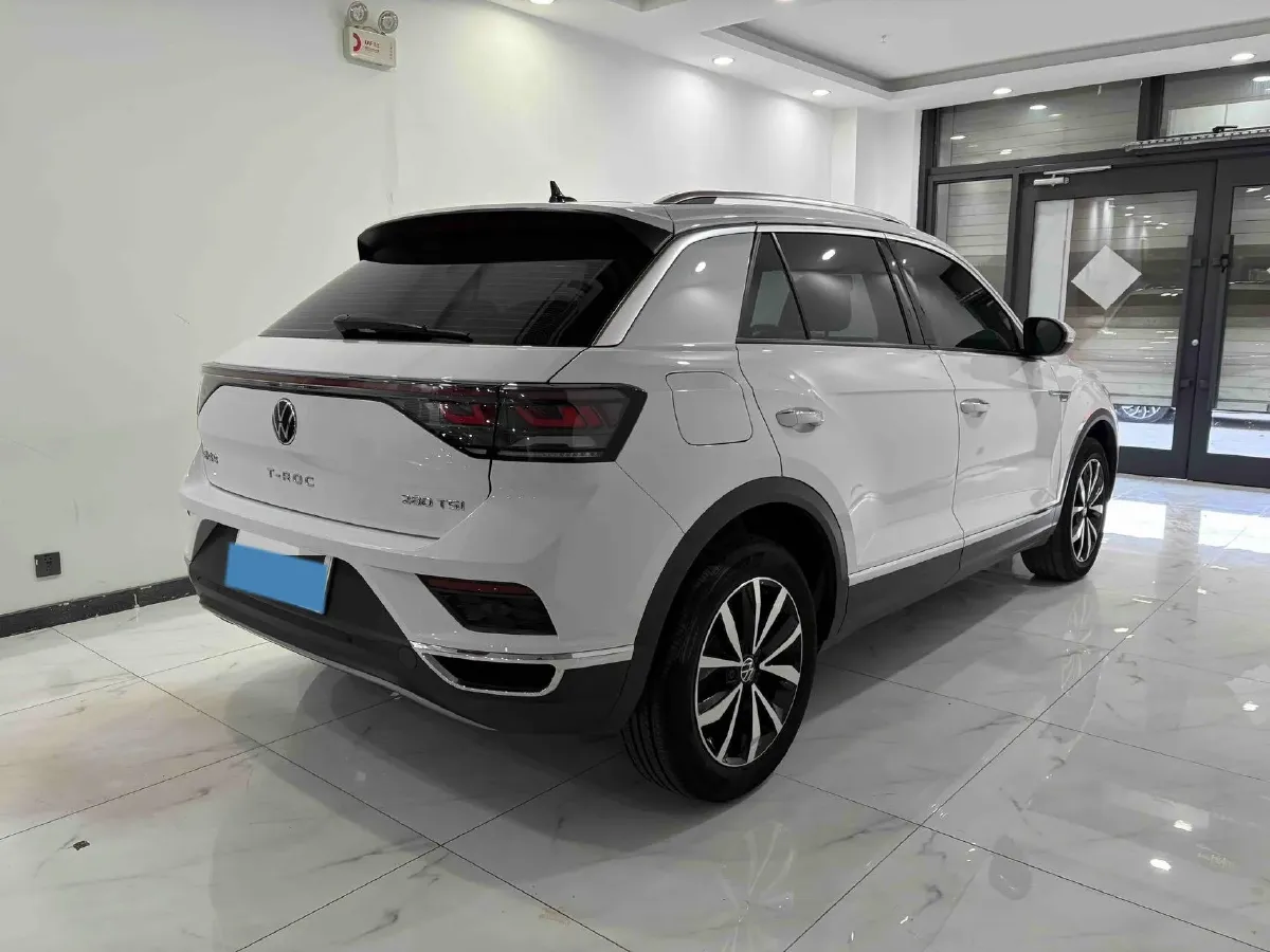 2023 Volkswagen T-Roc 1.4T 150HP L4 7DCT,autocango,china used car exporter,china ev exporter,chinese used car exporter,chinese used ev exporter