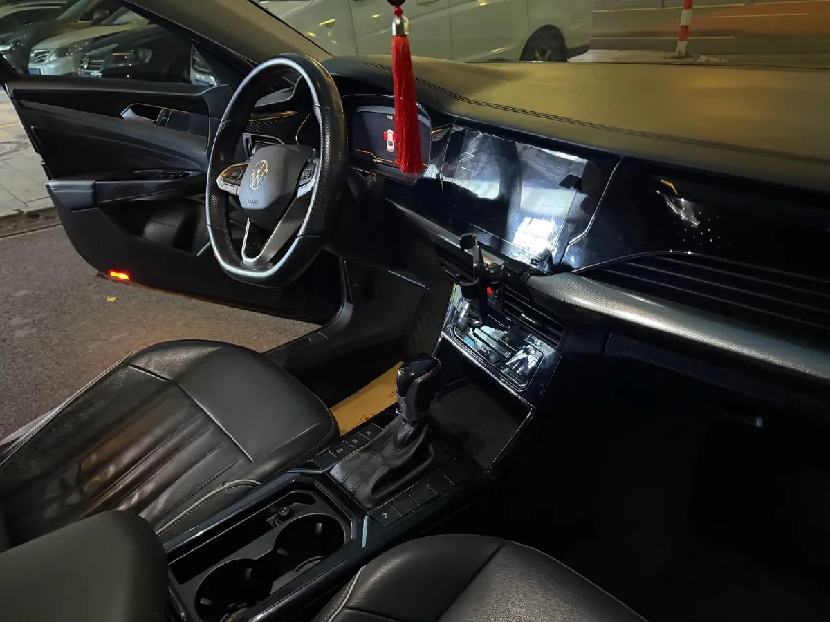 2022 Skoda Kodiak GT 2.0T 186HP L4 7DCT,autocango,china used car exporter,china ev exporter,chinese used car exporter,chinese used ev exporter