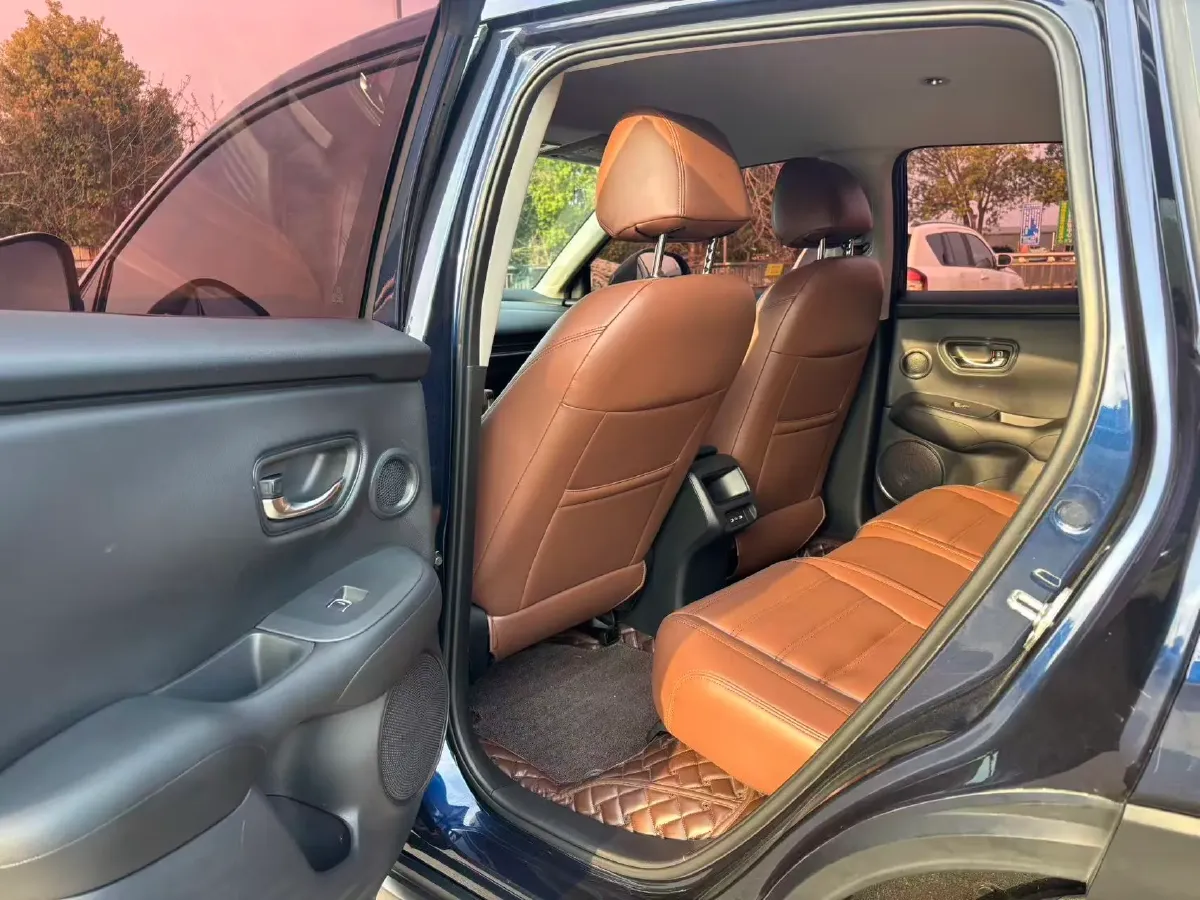 2023 Honda HR-V 1.5T 182HP L4 CVT,autocango,china used car exporter,china ev exporter,chinese used car exporter,chinese used ev exporter