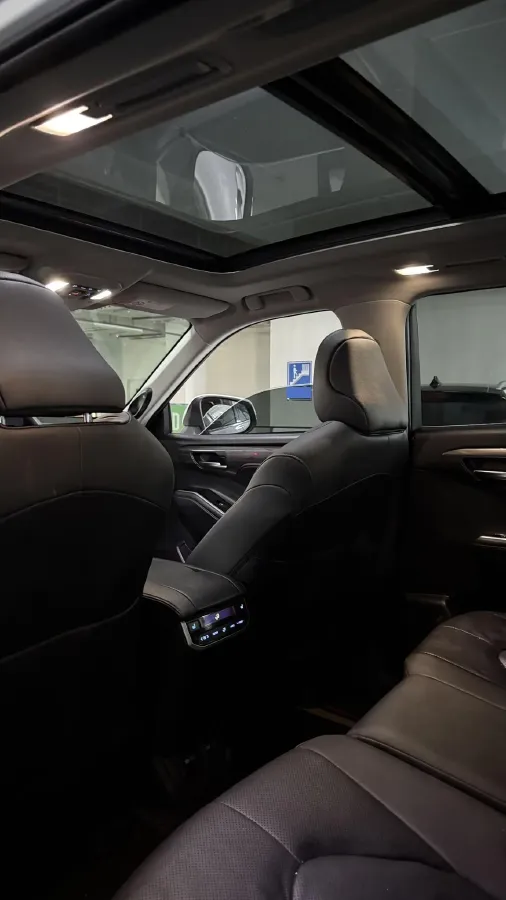 2022 Toyota Highlander 2.5L 192HP L4 E-CVT Hybrid,autocango,china used car exporter,china ev exporter,chinese used car exporter,chinese used ev exporter