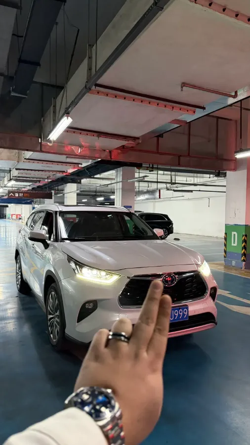 2022 Toyota Highlander 2.5L 192HP L4 E-CVT Hybrid,autocango,china used car exporter,china ev exporter,chinese used car exporter,chinese used ev exporter