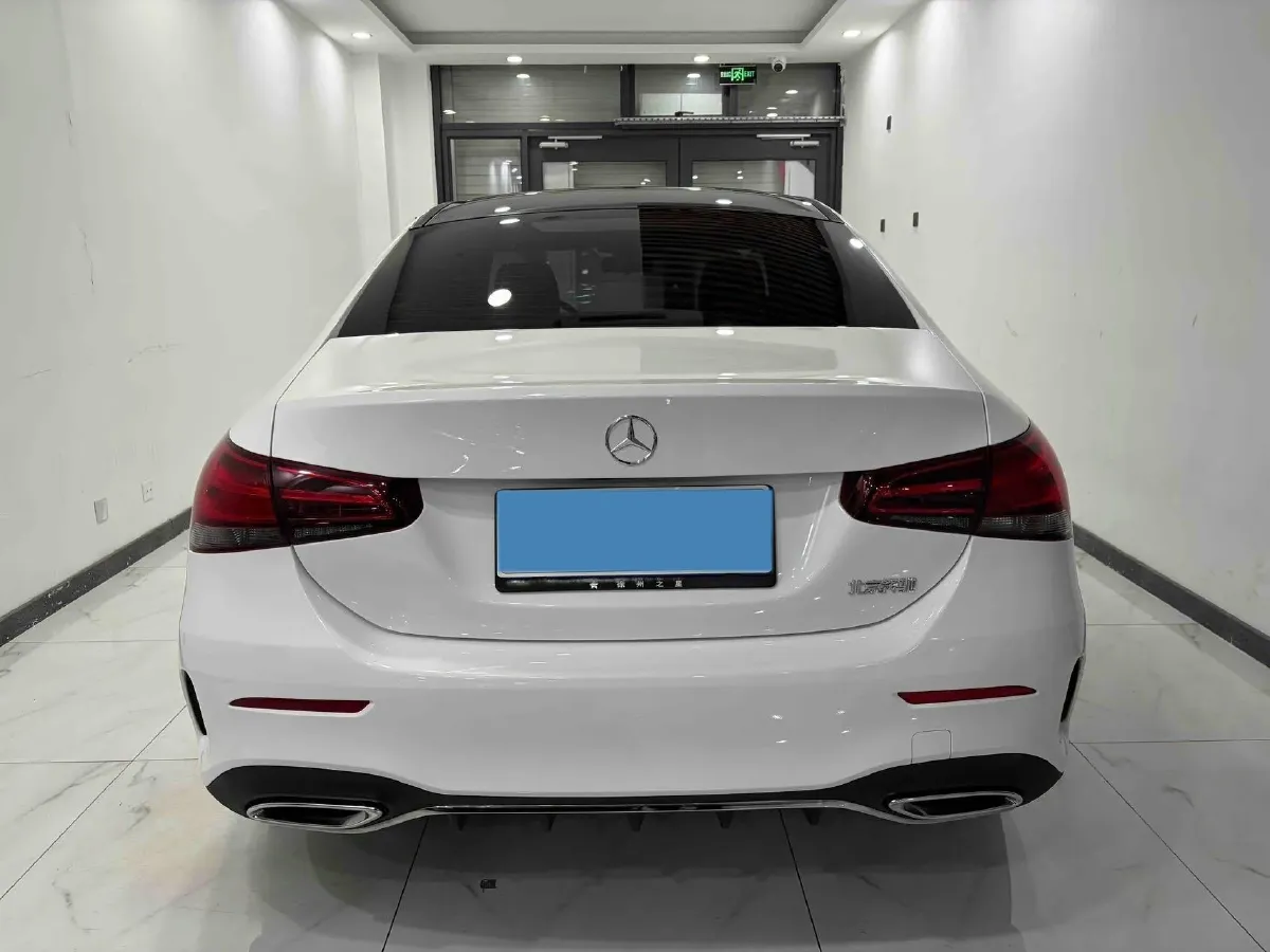2022 Mercedes-Benz A Class 1.3T 136HP L4 7DCT,autocango,china used car exporter,china ev exporter,chinese used car exporter,chinese used ev exporter