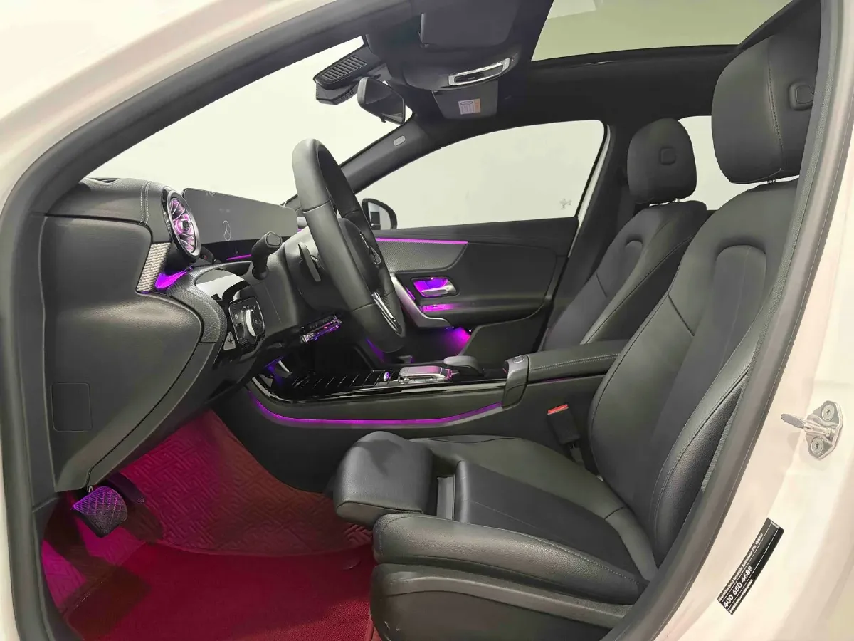 2022 Mercedes-Benz A Class 1.3T 136HP L4 7DCT,autocango,china used car exporter,china ev exporter,chinese used car exporter,chinese used ev exporter