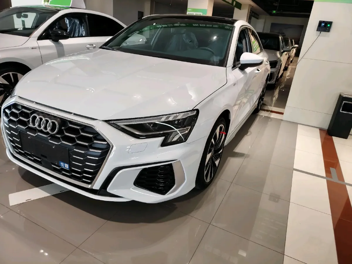 2022 Audi A3 1.4T 150HP L4 7DCT,autocango,china used car exporter,china ev exporter,chinese used car exporter,chinese used ev exporter