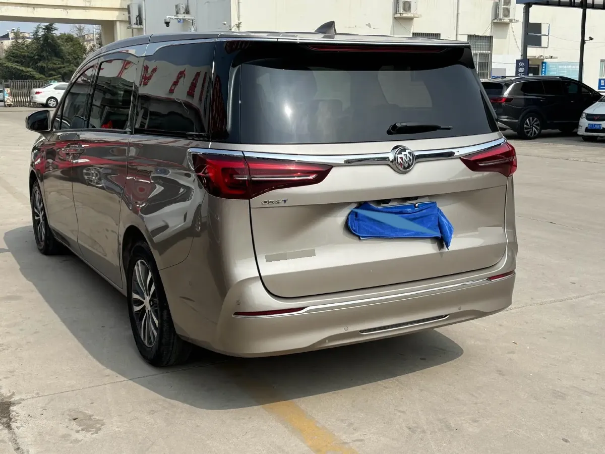 2022 Buick GL8 2.0T 237HP L4 9AT,autocango,china used car exporter,china ev exporter,chinese used car exporter,chinese used ev exporter