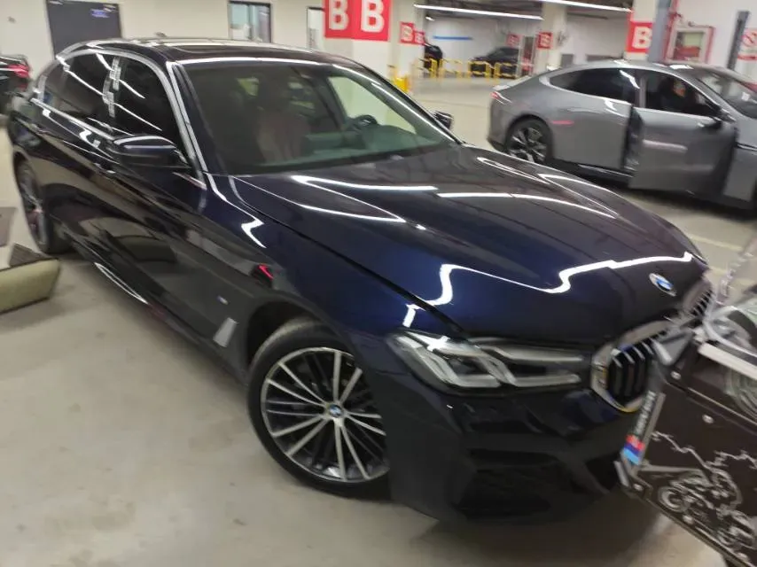 2021 BMW 5 Series 2.0T 252HP L4 8AT,autocango,china used car exporter,china ev exporter,chinese used car exporter,chinese used ev exporter