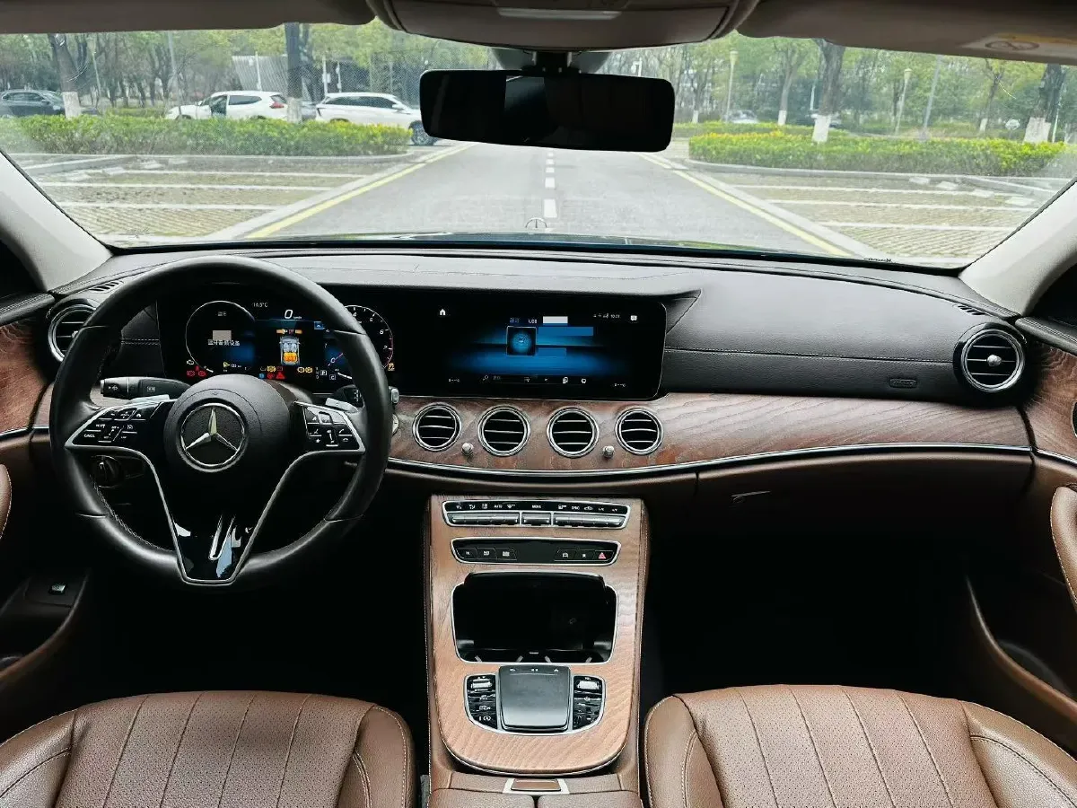 2023 Mercedes-Benz E Class 2.0T 258HP L4 9AT,autocango,china used car exporter,china ev exporter,chinese used car exporter,chinese used ev exporter