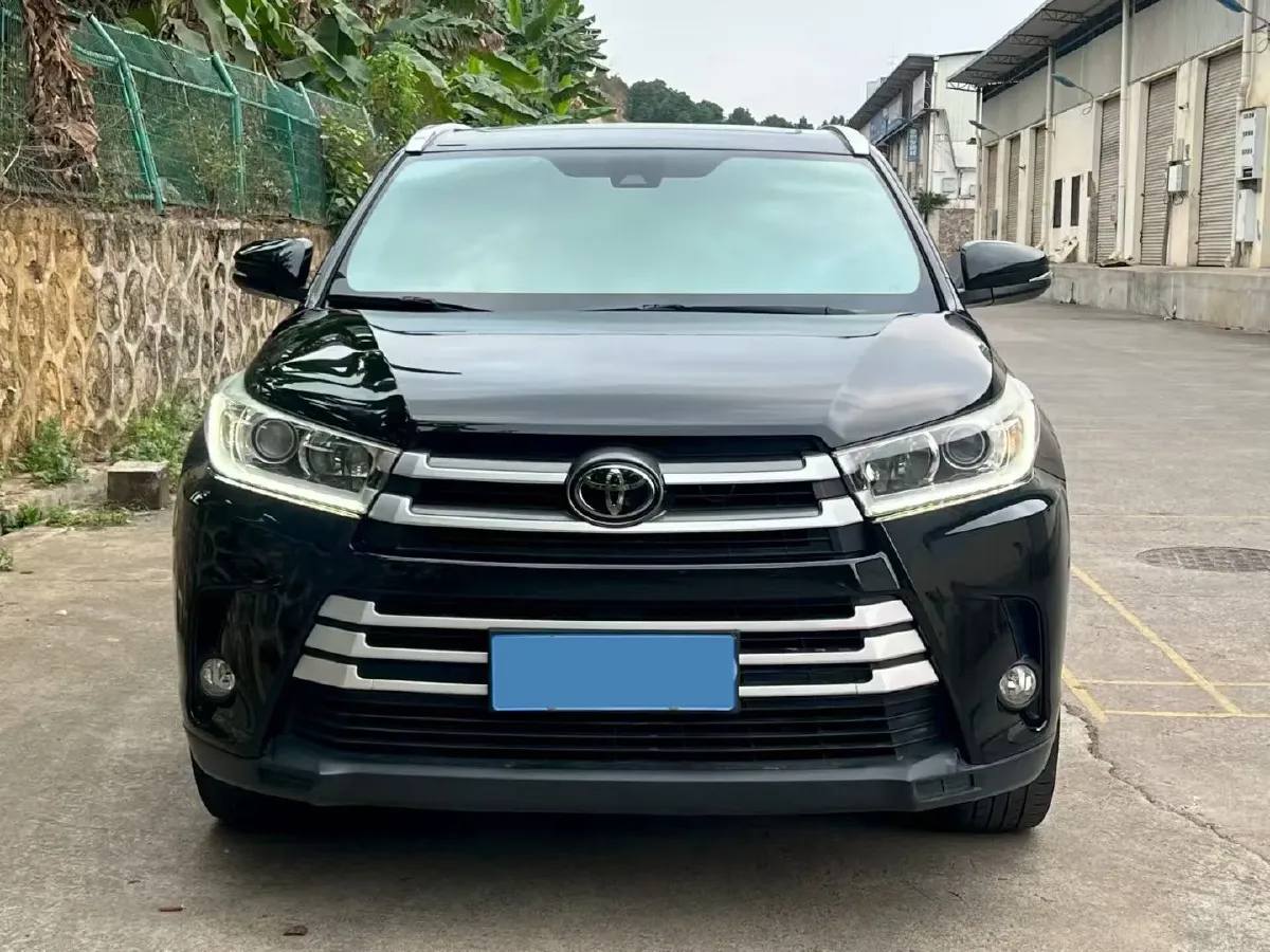 2018 Toyota Highlander 2.0T 220HP L4 6AT,autocango,china used car exporter,china ev exporter,chinese used car exporter,chinese used ev exporter