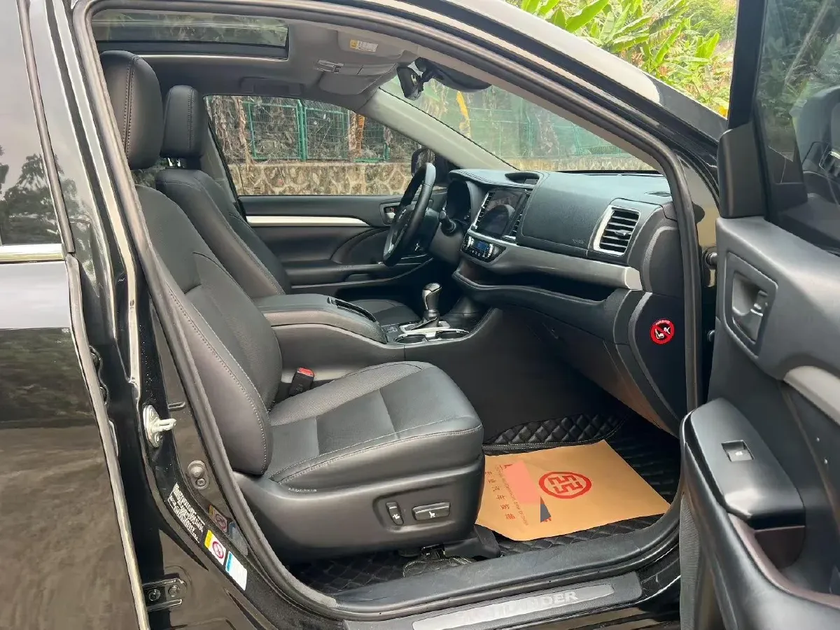 2018 Toyota Highlander 2.0T 220HP L4 6AT,autocango,china used car exporter,china ev exporter,chinese used car exporter,chinese used ev exporter