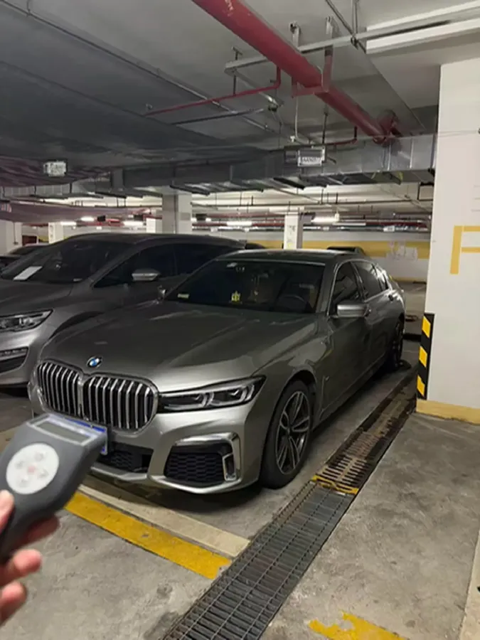 2019 BMW 7 Series 2.0T 265HP L4 8AT,autocango,china used car exporter,china ev exporter,chinese used car exporter,chinese used ev exporter