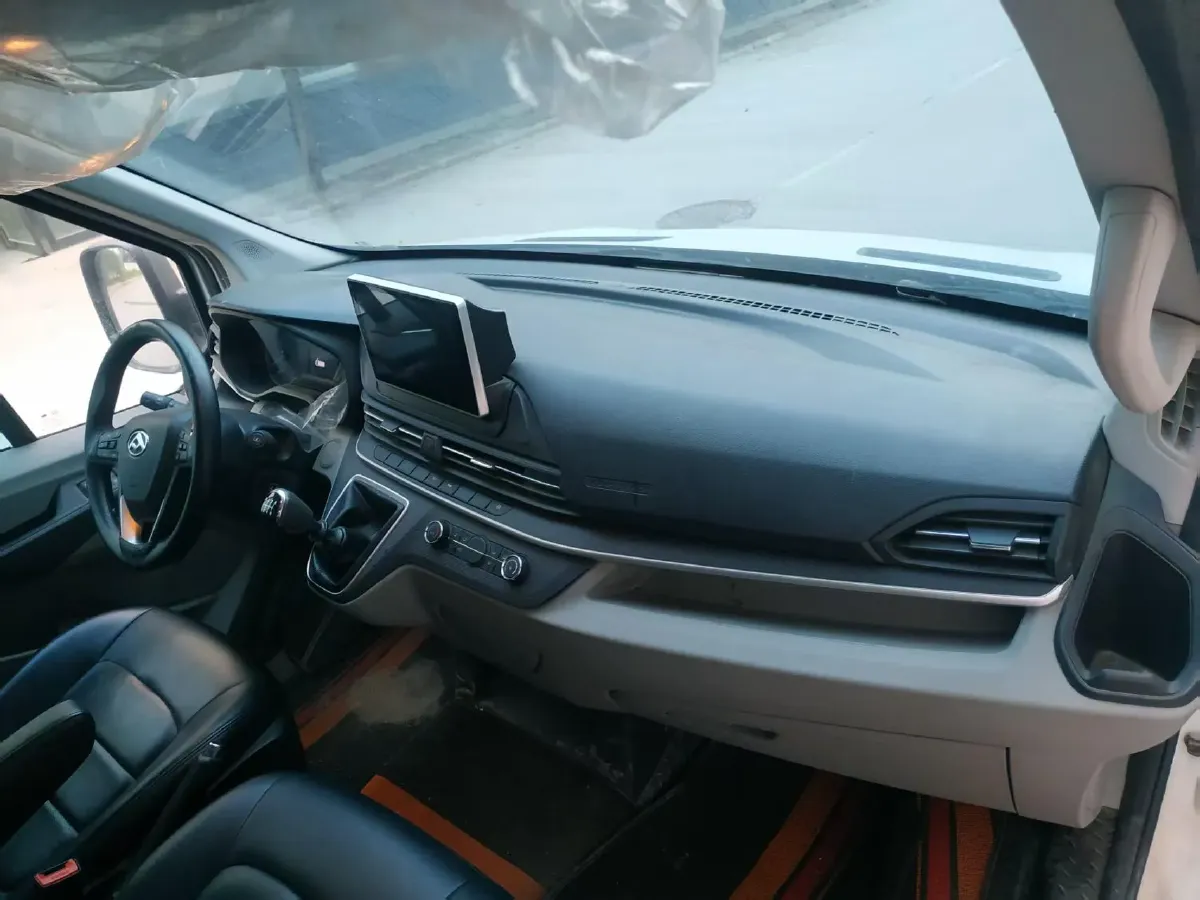 2019 MAXUS XinTu V90 2.0T 148HP L4 6MT,autocango,china used car exporter,china ev exporter,chinese used car exporter,chinese used ev exporter