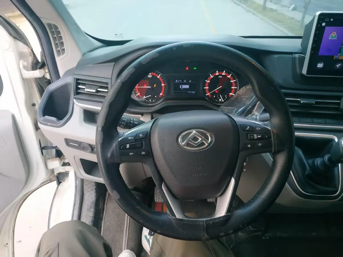 2019 MAXUS XinTu V90 2.0T 148HP L4 6MT,autocango,china used car exporter,china ev exporter,chinese used car exporter,chinese used ev exporter