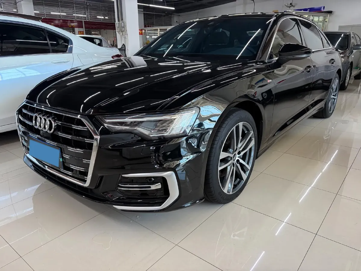 2023 Audi A6L 2.0T 245HP L4 7DCT,autocango,china used car exporter,china ev exporter,chinese used car exporter,chinese used ev exporter