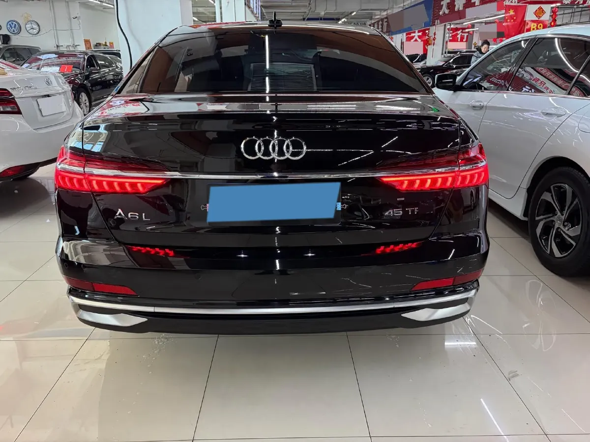 2023 Audi A6L 2.0T 245HP L4 7DCT,autocango,china used car exporter,china ev exporter,chinese used car exporter,chinese used ev exporter