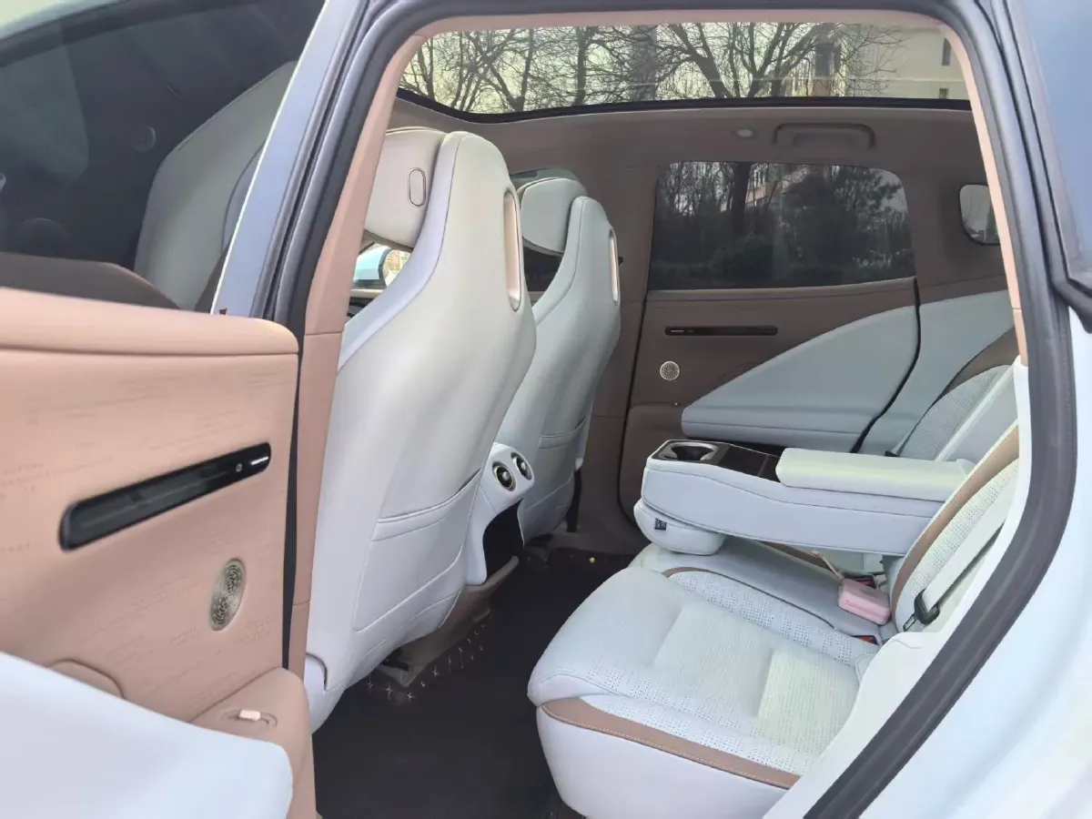 2024 Avatr 07 BEV 82.16KWH,autocango,china used car exporter,china ev exporter,chinese used car exporter,chinese used ev exporter