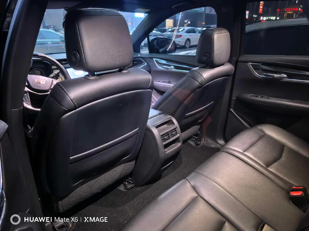 2021 Cadillac XT5 2.0T 237HP L4 9AT,autocango,china used car exporter,china ev exporter,chinese used car exporter,chinese used ev exporter