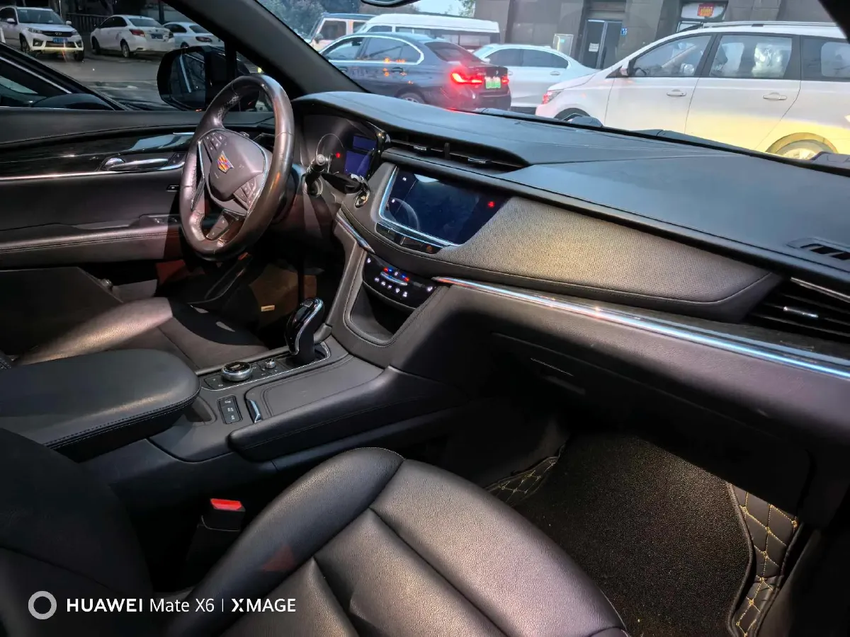 2021 Cadillac XT5 2.0T 237HP L4 9AT,autocango,china used car exporter,china ev exporter,chinese used car exporter,chinese used ev exporter