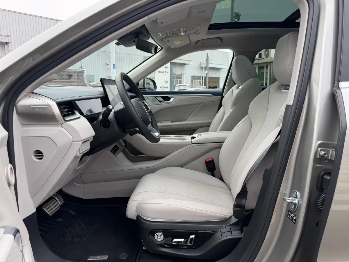 2024 WEY Mocha 1.5T 170HP L4 4DHT PHEV 35.04KWH,autocango,china used car exporter,china ev exporter,chinese used car exporter,chinese used ev exporter