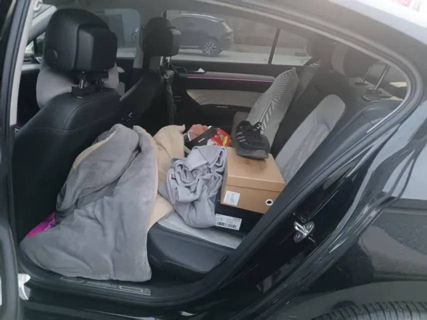 2023 Volkswagen Magotan 2.0T 186HP L4 7DCT,autocango,china used car exporter,china ev exporter,chinese used car exporter,chinese used ev exporter