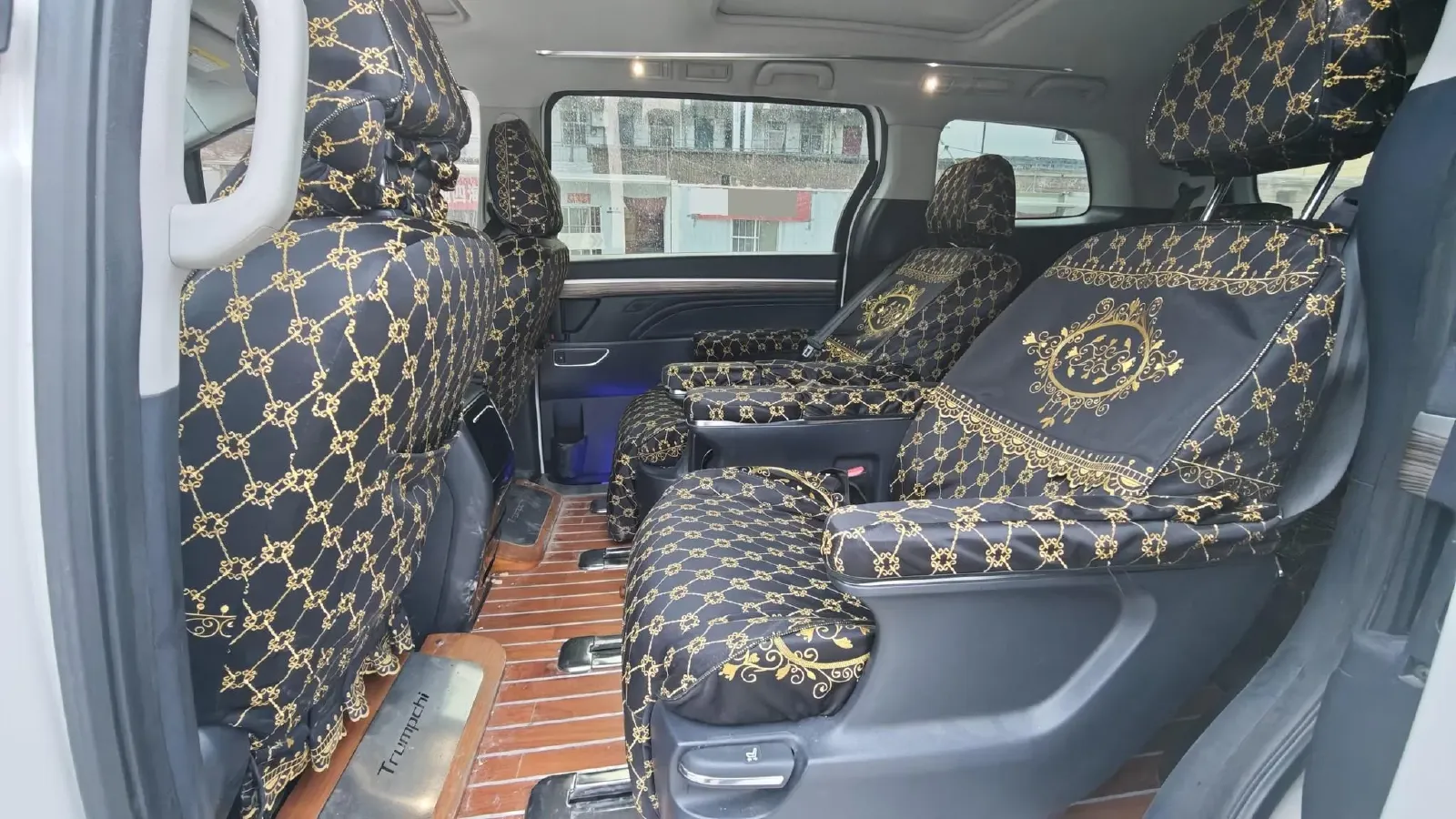 2021 GAC Trumpchi M8 2.0T 252HP L4 8AT,autocango,china used car exporter,china ev exporter,chinese used car exporter,chinese used ev exporter