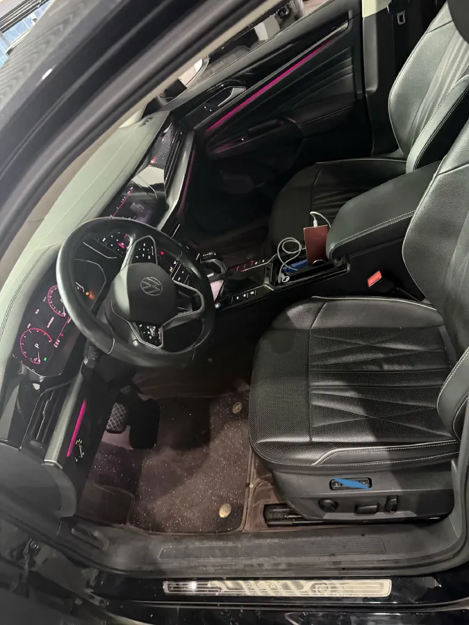 2022 Xpeng P7 BEV 60.2KWH,autocango,china used car exporter,china ev exporter,chinese used car exporter,chinese used ev exporter