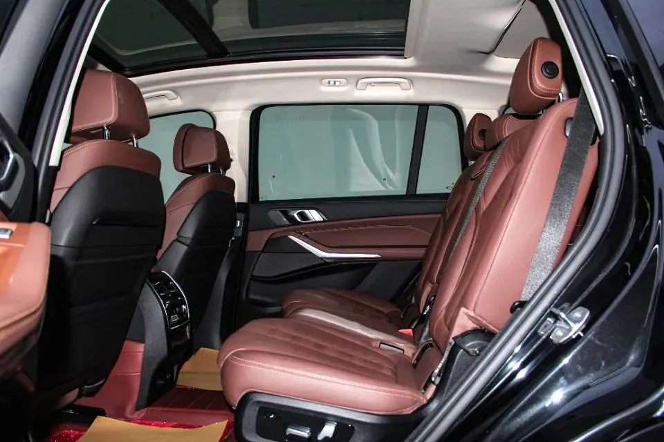 2020 BMW X7 3.0T 340HP L6 8AT,autocango,china used car exporter,china ev exporter,chinese used car exporter,chinese used ev exporter