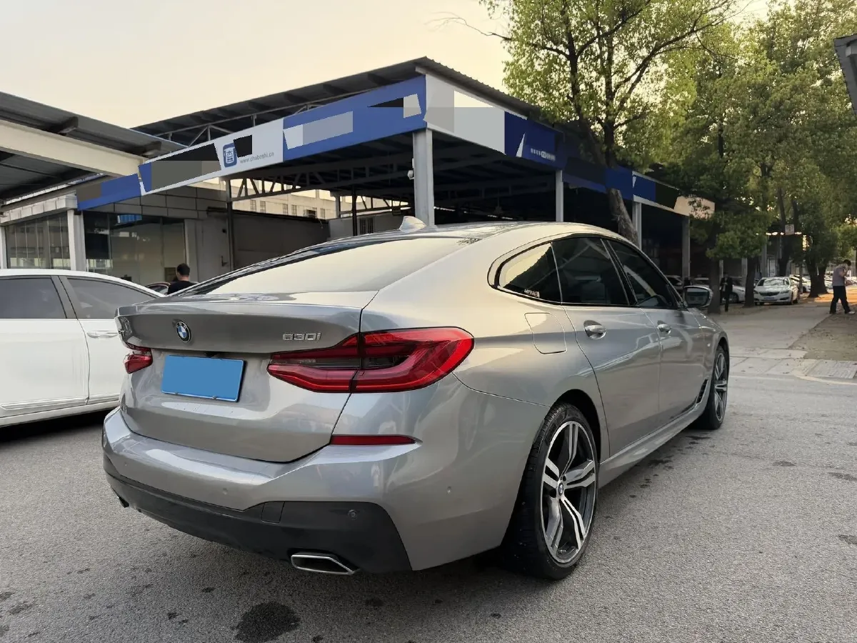 2022 BMW 6 Series GT 2.0T 245HP L4 8AT,autocango,china used car exporter,china ev exporter,chinese used car exporter,chinese used ev exporter