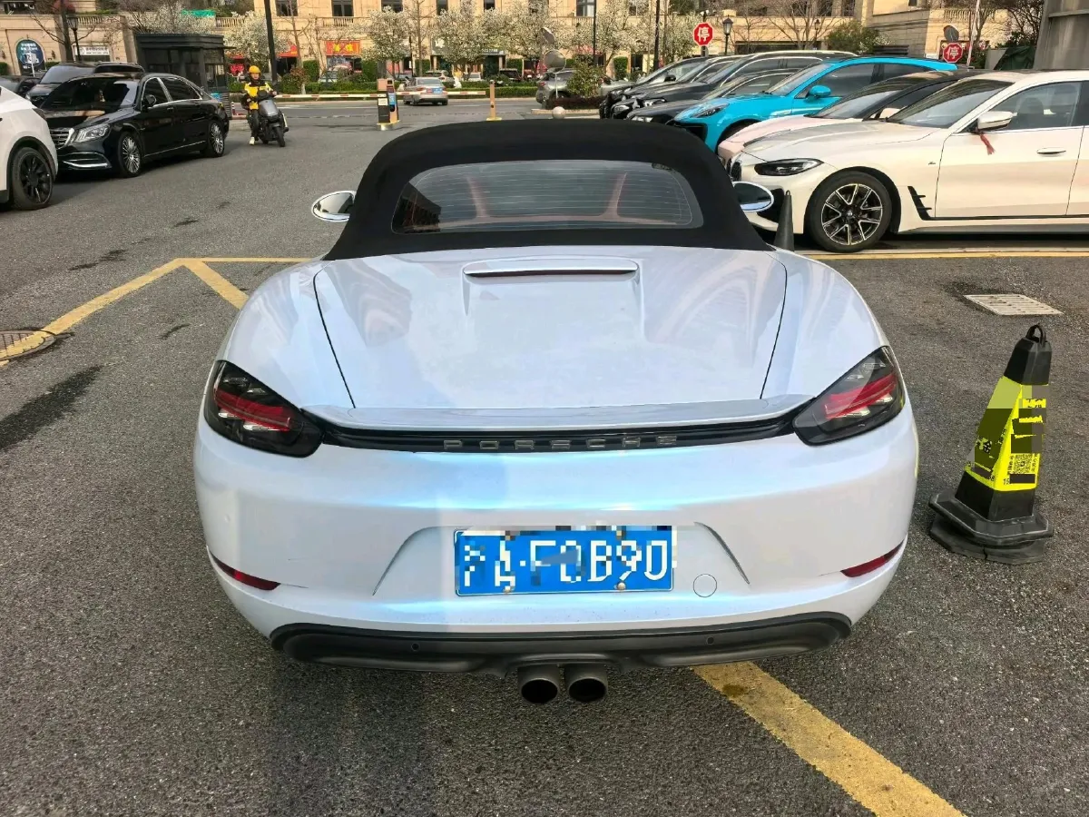 2018 Porsche 718 2.0T 250HP H4 7DCT,autocango,china used car exporter,china ev exporter,chinese used car exporter,chinese used ev exporter