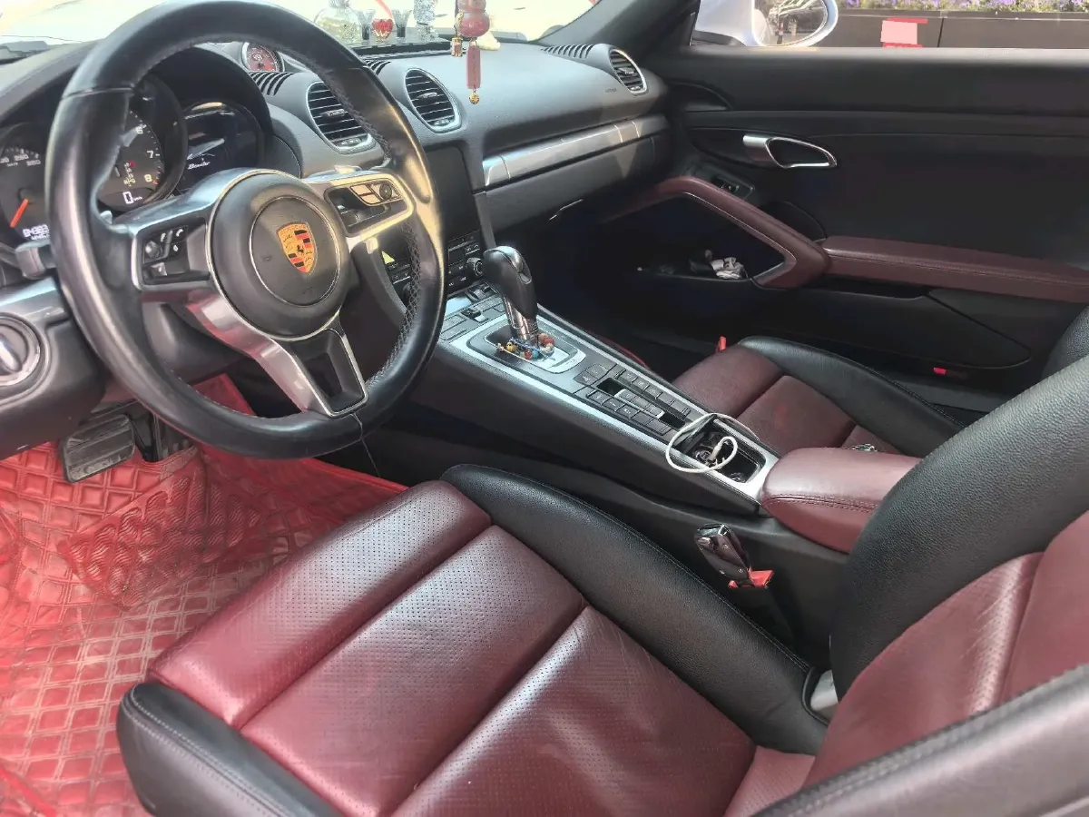 2018 Porsche 718 2.0T 250HP H4 7DCT,autocango,china used car exporter,china ev exporter,chinese used car exporter,chinese used ev exporter