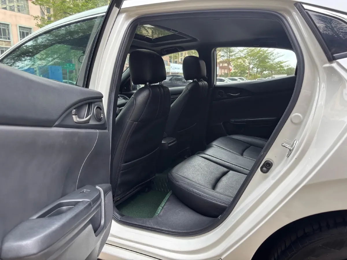 2021 Honda Civic 1.5T 177HP L4 CVT,autocango,china used car exporter,china ev exporter,chinese used car exporter,chinese used ev exporter