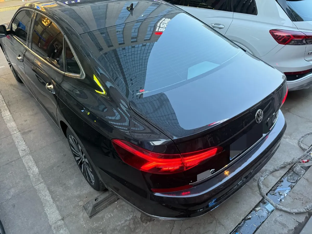 2019 Volkswagen Passat 2.0T 186HP L4 7DCT,autocango,china used car exporter,china ev exporter,chinese used car exporter,chinese used ev exporter