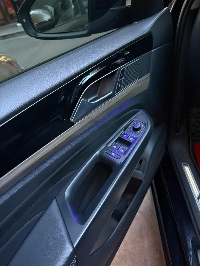 2019 Volkswagen Passat 2.0T 186HP L4 7DCT,autocango,china used car exporter,china ev exporter,chinese used car exporter,chinese used ev exporter