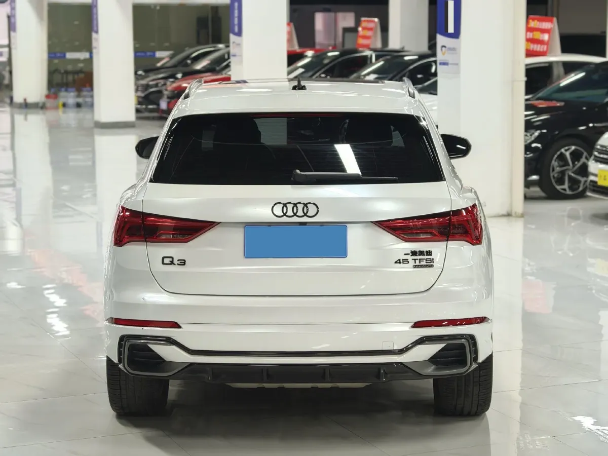 2023 Audi Q3 2.0T 220HP L4 7DCT,autocango,china used car exporter,china ev exporter,chinese used car exporter,chinese used ev exporter
