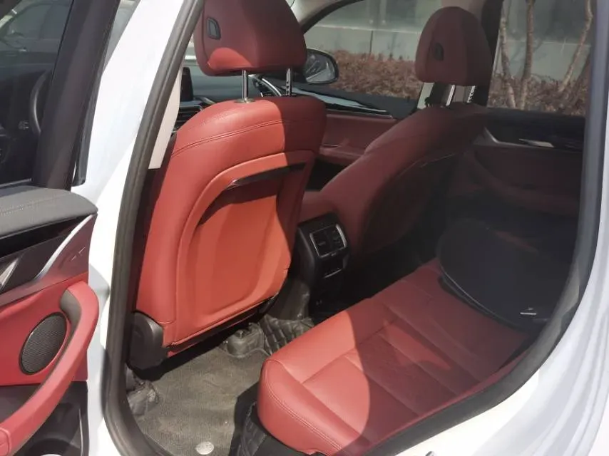 2022 BMW X3 2.0T 184HP L4 8AT,autocango,china used car exporter,china ev exporter,chinese used car exporter,chinese used ev exporter