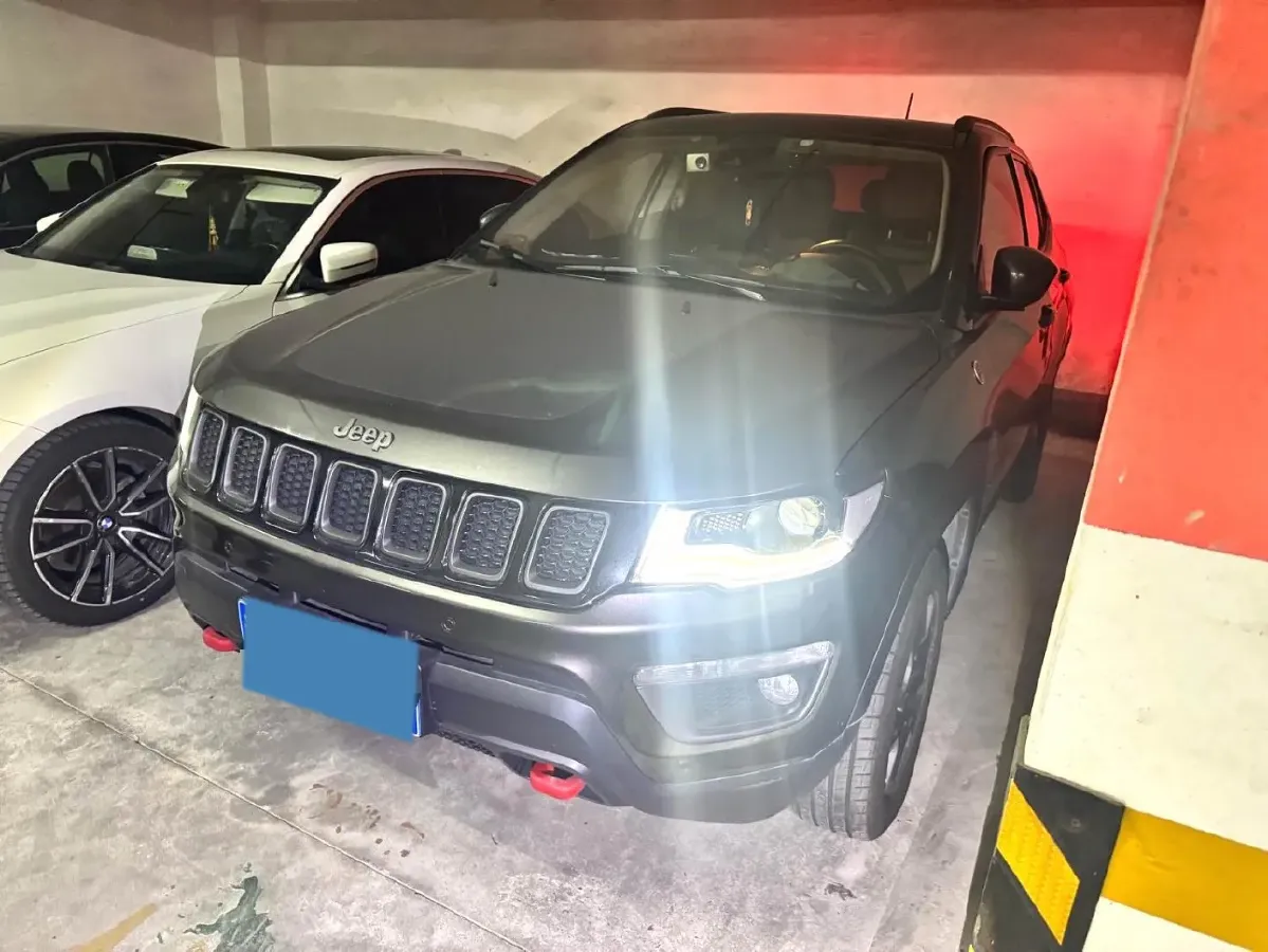 2017 Jeep Compass 2.4L 175HP L4 9AT,autocango,china used car exporter,china ev exporter,chinese used car exporter,chinese used ev exporter