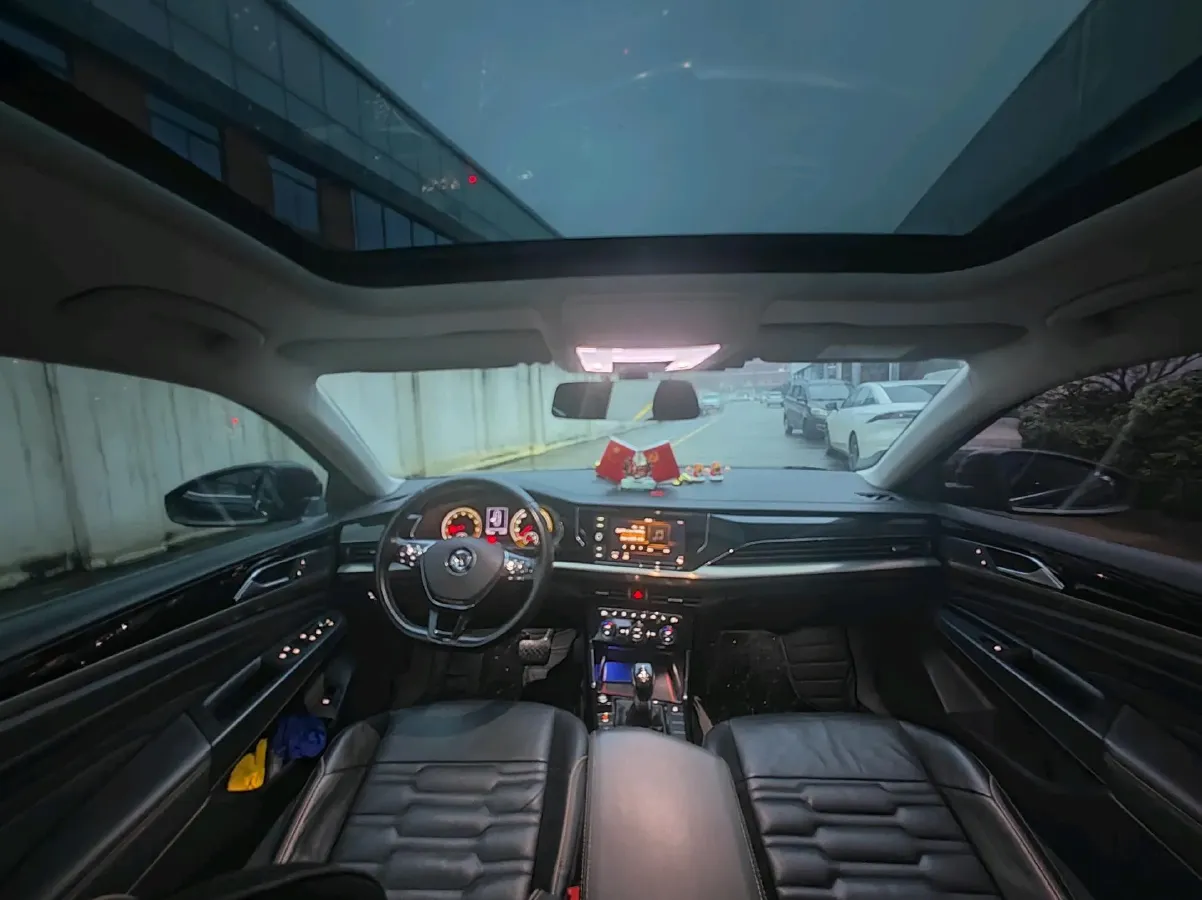 2019 Skoda Kodiak 2.0T 186HP L4 7DCT,autocango,china used car exporter,china ev exporter,chinese used car exporter,chinese used ev exporter